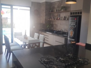 Casa Alto Padrão - Venda - Residencial Ouroville - Taubate - SP