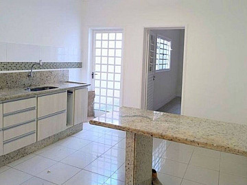 Sobrado Espa�oso proximo ao Centro