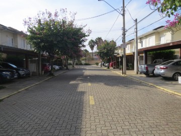 Sobrado em Condomínio - Venda - Loteamento Fernando Camargo Nogueira - Taubate - SP